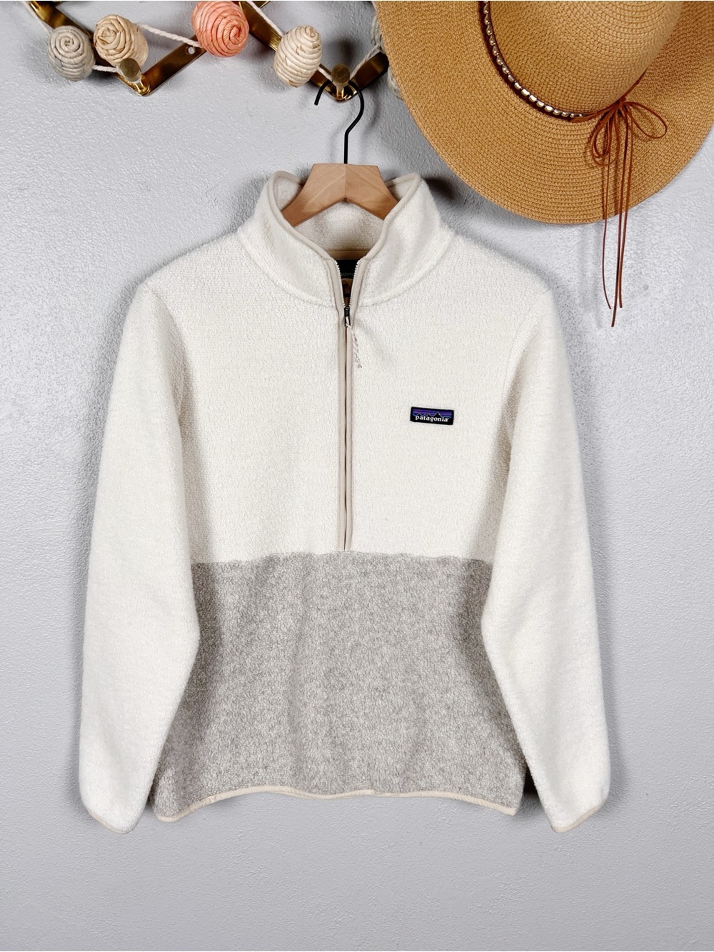 Patagonia Reclaimed Fleece Pullover in Birch White Size Medium - Picture 6 of 6